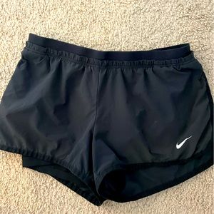 Nike shorts 2-1